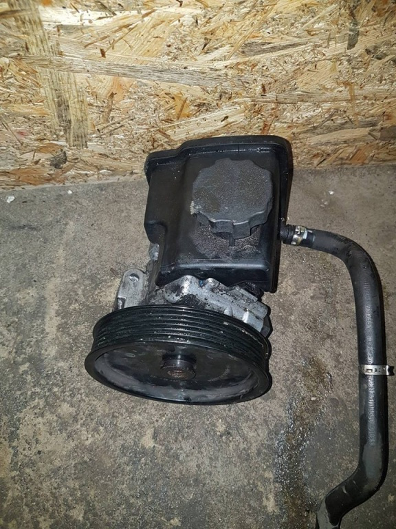 Pompa servodirectie mercedes benz w211 e220 cdi