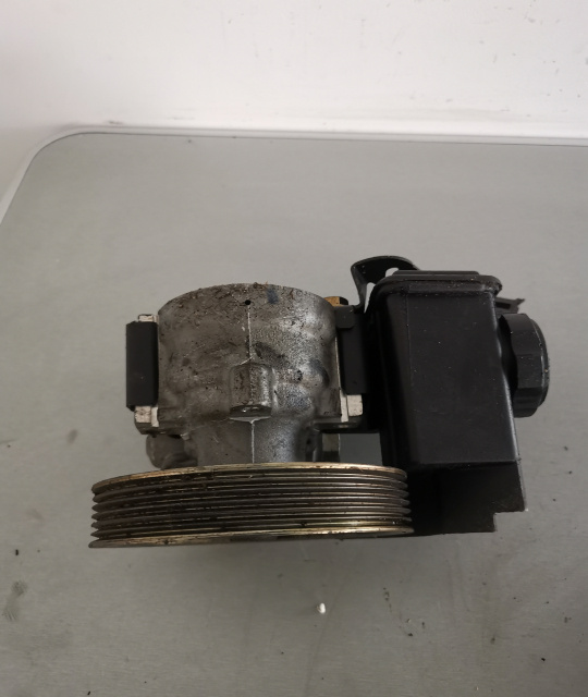 Pompa servodirectie  Pompa servodirectie  96383645