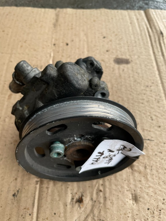 Pompa servodirectie Volkswagen Passat B5 1.9 TDI AHU
