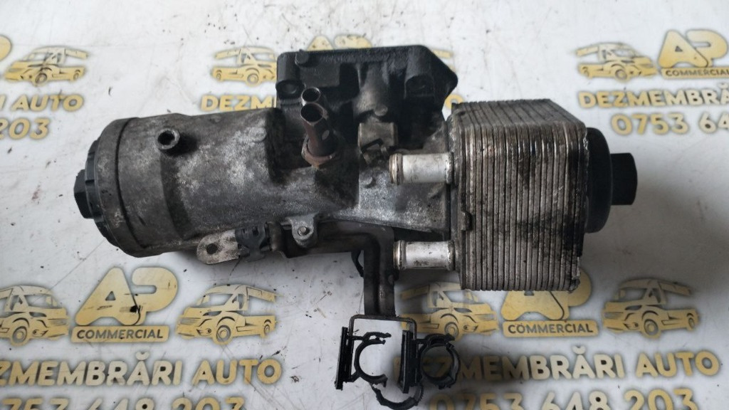 Pompa servodirectie VW Transporter T5 Camion cu platforma (7JY, 7JZ, 7FD) 1.9 TDI 85 CP cod: 045115389E