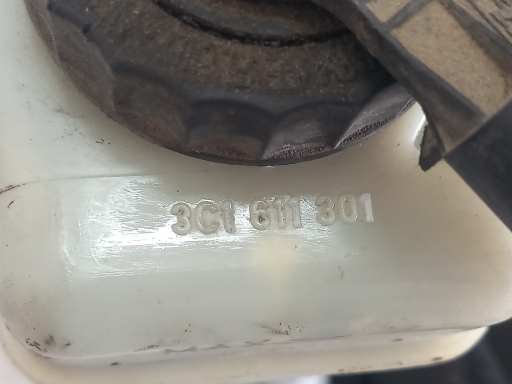 Pompa servofrana cu vas VW Passat B6 Passat CC 2.0