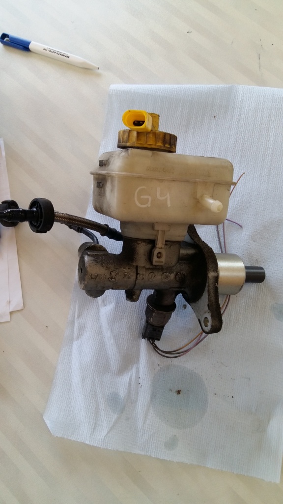 Pompa servofrana VW Golf 4 motor 1.9