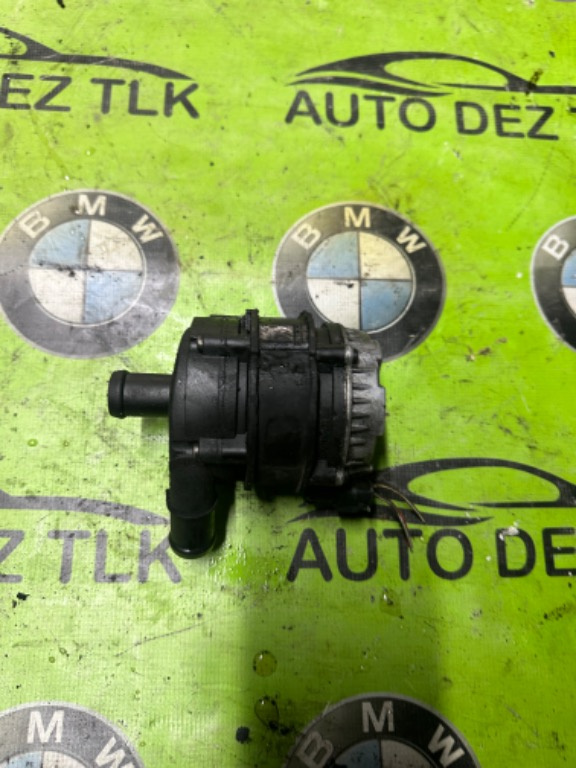 Pompa suplimentară apa vw passat b8 2.0 190cp euro 6