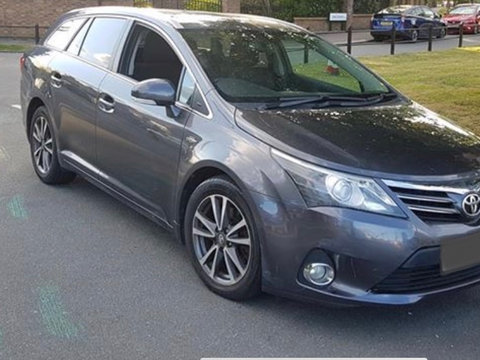 Pompa tandem Toyota Avensis 2013 Break 2.2