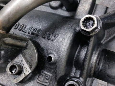 Pompa ulei Audi A4 B8 Hidrmat Cod motor CAGA Cod piesa : 03L 103 537