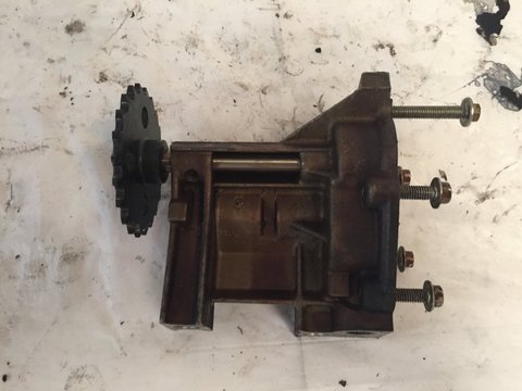 Pompa Ulei Cu Pinion Renault/ Nissan 8200150195