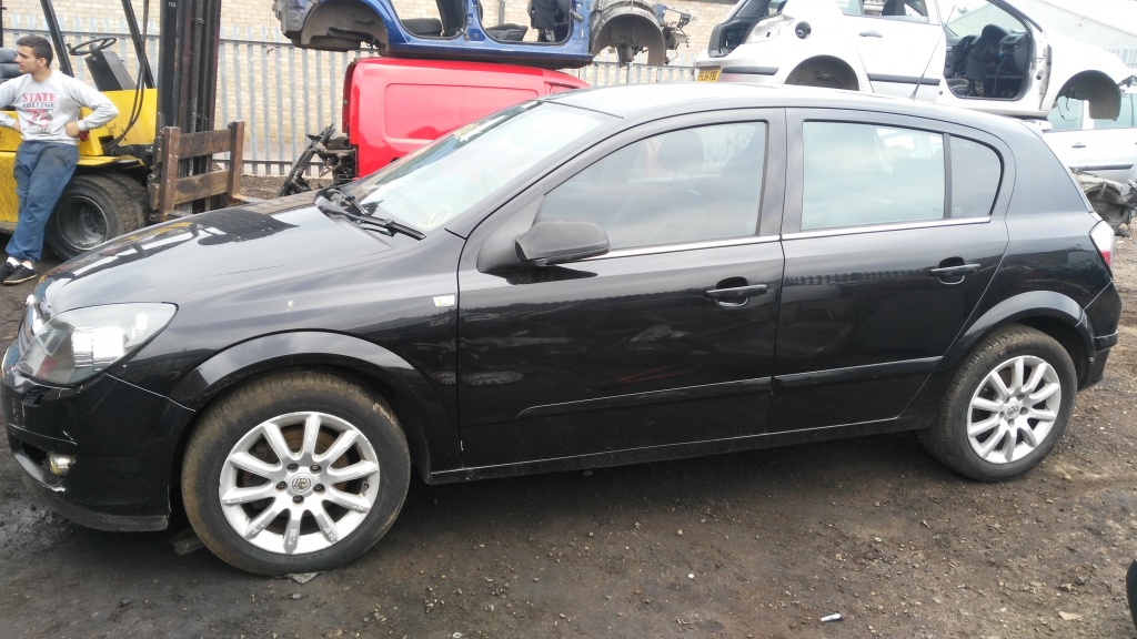 Pompa ulei Opel Astra H 2005 Hatchback 1