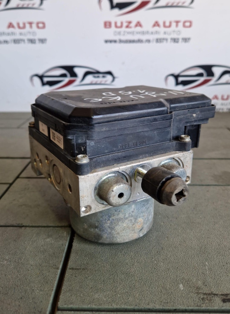 Pompa/ Unitate ABS Cod: 8S2620L 0176 Nissan Juke YF15 [2010 - 2014] Crossover 5-usi 1.5 dCi MT (110 hp)