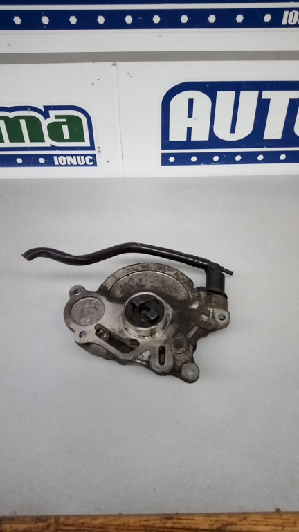Pompa vacuum 03L100J 1.6 TDI Volkswagen Golf 6 5K 2010-2015