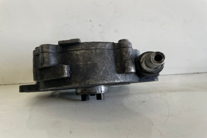 Pompa vacuum 03L145100 03L145100 Audi Q5