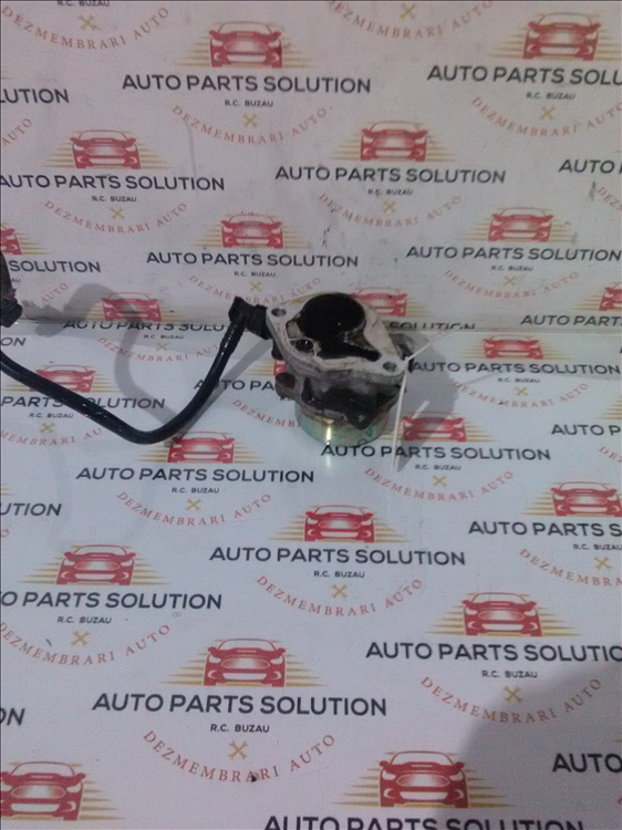 Pompa vacuum 1.5 DCI DACIA MCV an fabr.2009