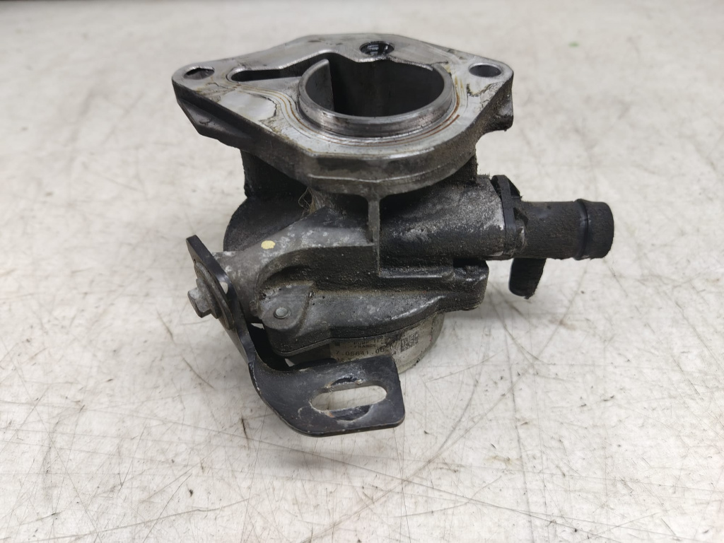 Pompa vacuum 1.5 dci k9k 46505272r Renault Clio 3 [2005 - 2009]