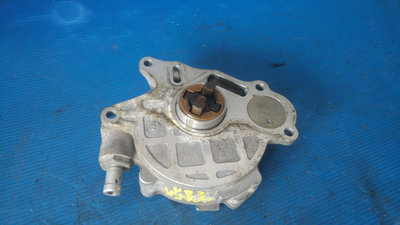 Pompa vacuum 2.0 tdi cba audi a3 8p a4 b8 a5 8f vw