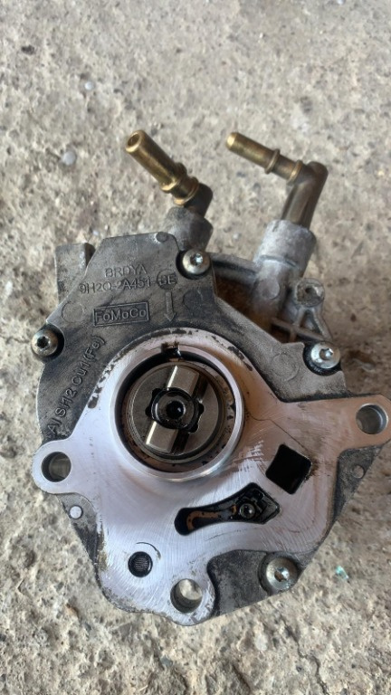 Pompa Vacuum 9H2Q-2A451-BE 9H2Q2A451BE Land Rover 