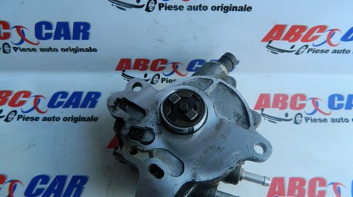 Pompa vacuum Audi A3 2.0 TDI Cod: 03G145