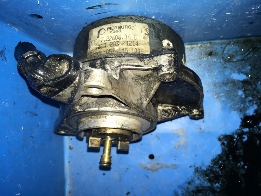 Pompa vacuum Audi A4 B6 8E 2.5 TDI cod: 7.22608.06