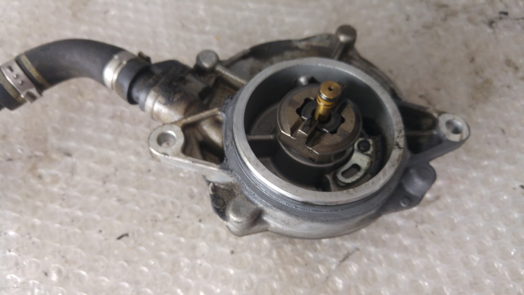 Pompa vacuum audi a6 4f c6 3.0 tdi 04t176-0202