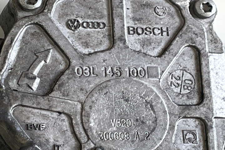 Pompa vacuum Bosch 03L145100 Volkswagen 