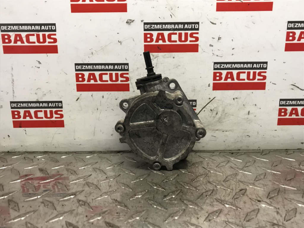 Pompa Vacuum Citroen C3 / Peugeot 2008 / 208 / 3008 1.2 Benzina Cod : 9812133880
