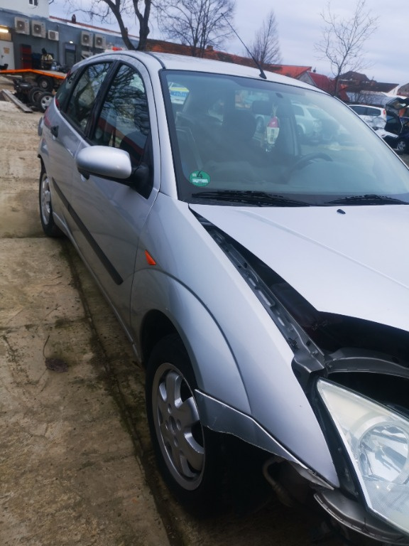 Pompa vacuum Ford Focus 2002 hatchback Benzina 1.6