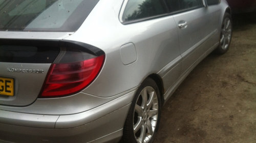 Pompa vacuum Mercedes-Benz C-Class W203/