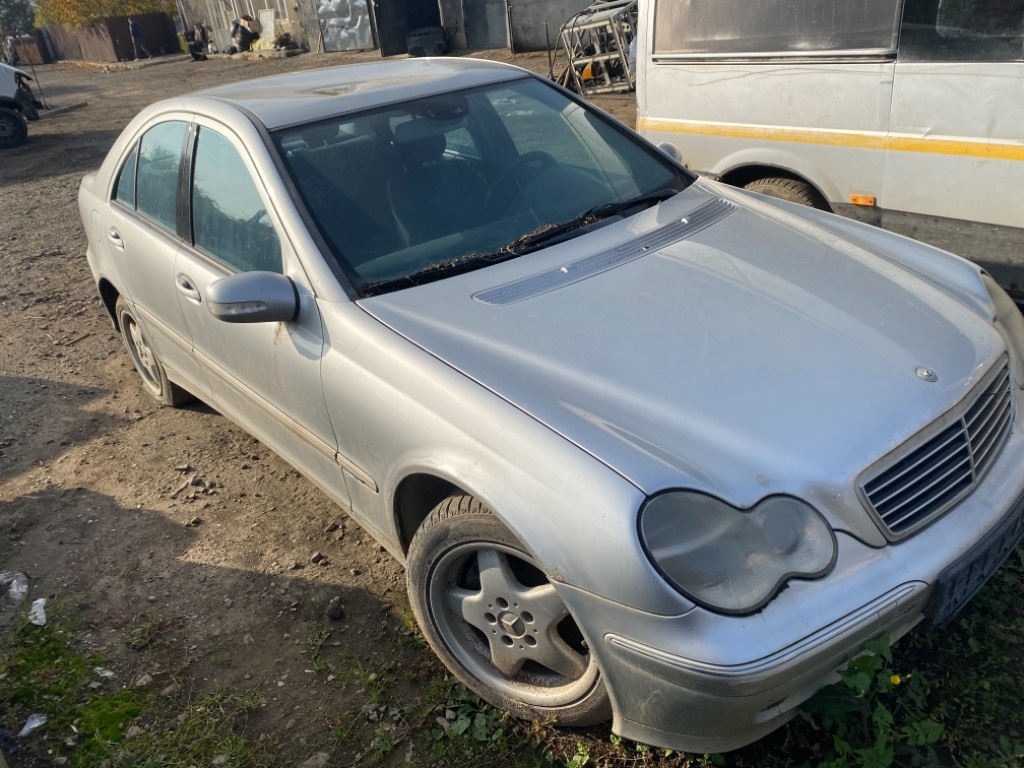 Pompa vacuum Mercedes C-Class W203 2004 