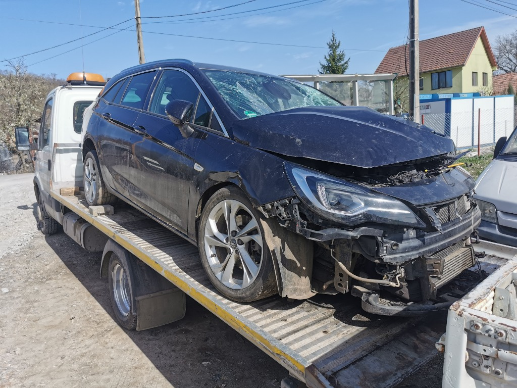 Pompa vacuum - Opel astra K 1.6 CDTI, an 2017, cod 55487858