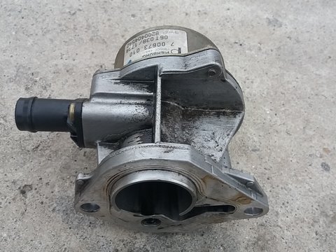 Pompa vacuum Renault Clio 2 / Megane 2 1.5 DCI doua modele