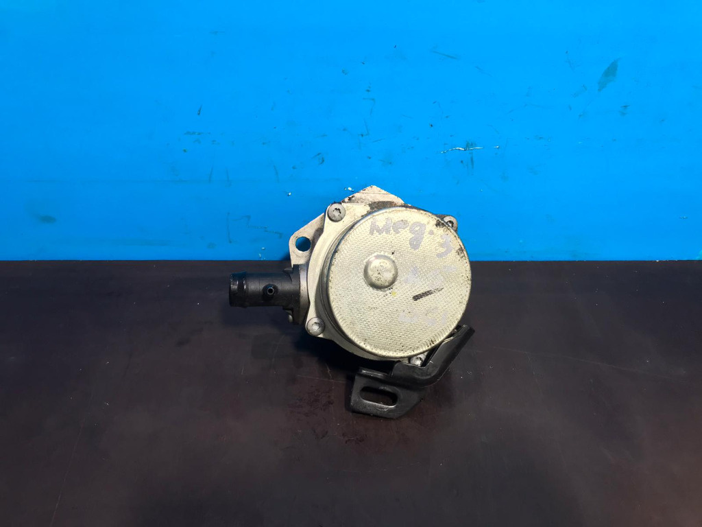 Pompa vacuum Renault Dacia motor 1.5 dci K9K cod: 146505272R