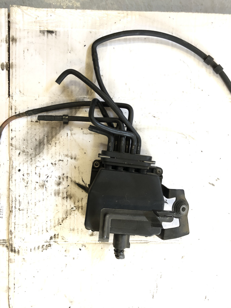 Pompa vacuum Skoda Octavia cod 600131075