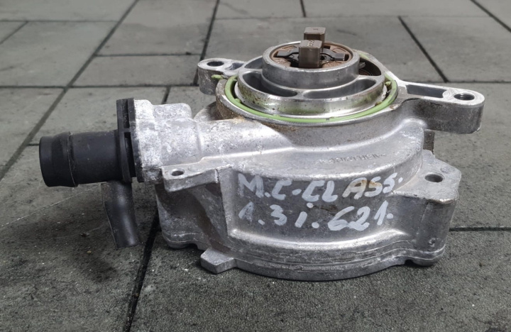 Pompa vacuum / tandem Cod: A2820900005 Mercedes-Be