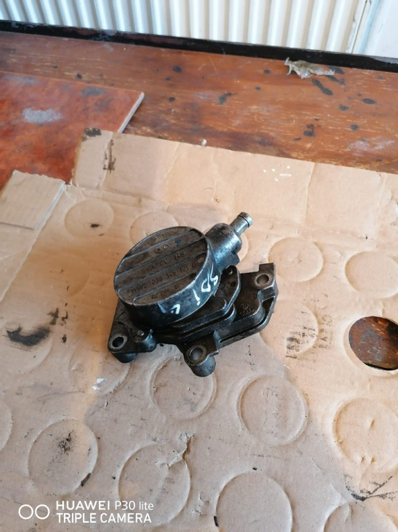 Pompa vacuum VW Golf 4, Octavia, Bora, diesel 1.9 SDI