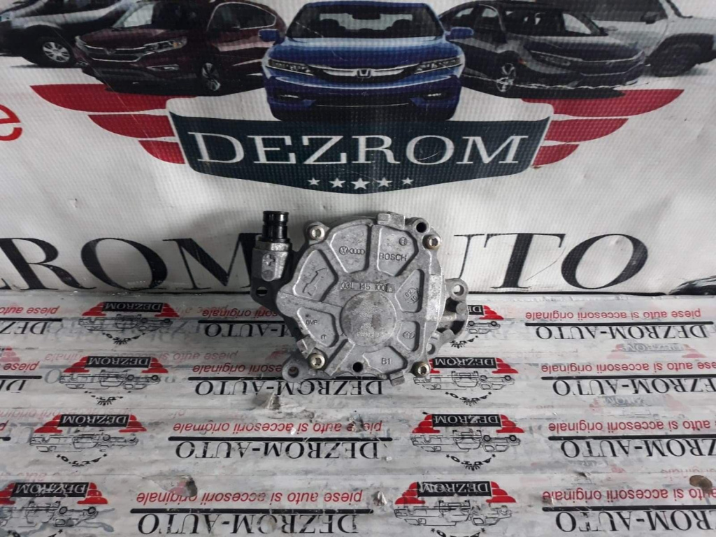 Pompa vacuum VW Jetta Mk5 2.0 TDI 170 cai motor CEGA cod piesa : 03L145100