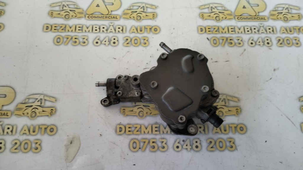 Pompa vacuum VW Passat B6 Sedan (3C2) 2.0 TDI 4motion 140 CP cod: 038145209A