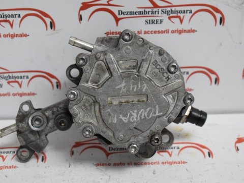 Pompa vacuum VW Touran 1.9 TDI BLS 2006 038145209M 447