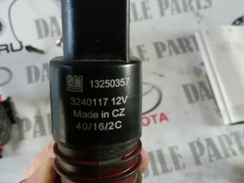 Pompa vas spalator parbriz opel corsa E cod 13250357