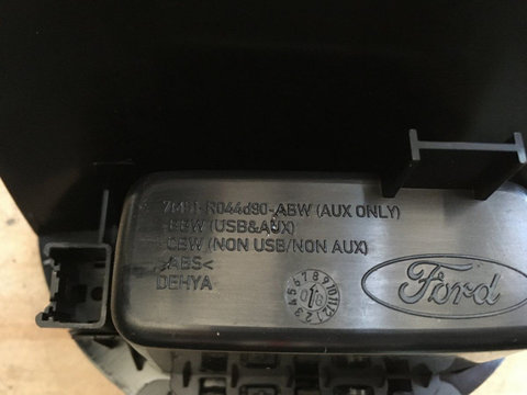 Port AUX Ford Kuga cod: 7m51-r044d90-abw