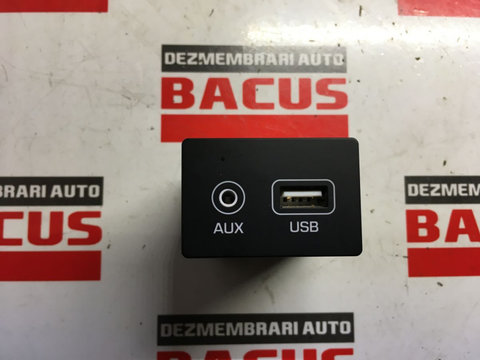 Port USB/AUX Hyundai Tucson cod: 96120 d3600