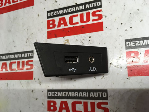 Port USB/AUX Skoda Rapid cod: 5jc035727