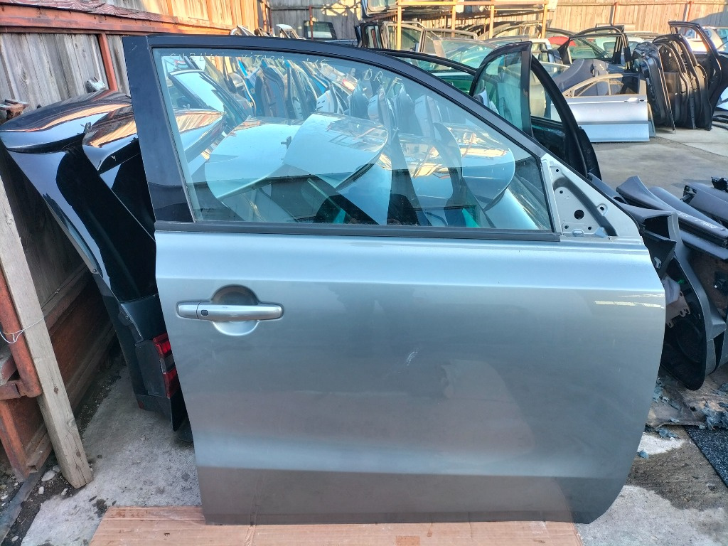 Portieră dreapta față dezechipată Suzuki Vitara, 2015
