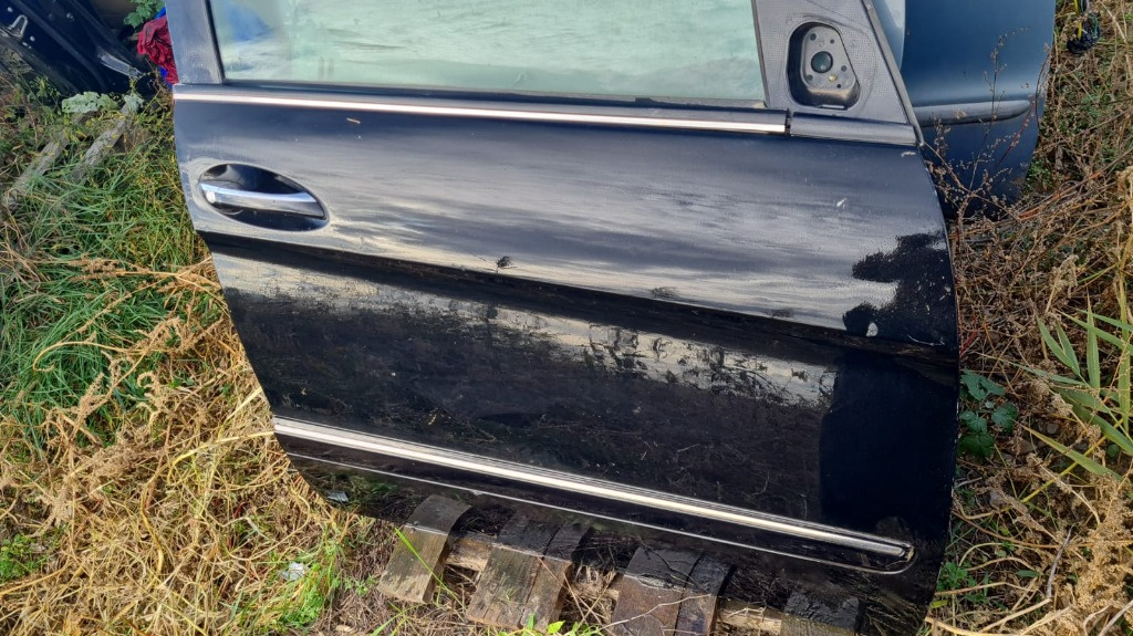 Portiera dezechipata dreapta fata Mercedes A class w245 an 2006 negru