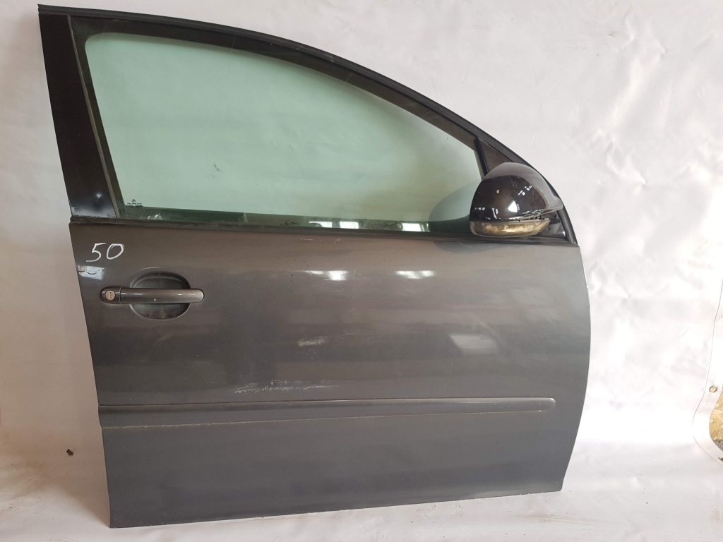 Portiera dreapta fata dezechipata VW Golf V 5 usi 