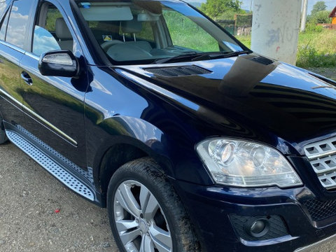 Portiera dreapta fata Mercedes ML280 CD W164 din 2009