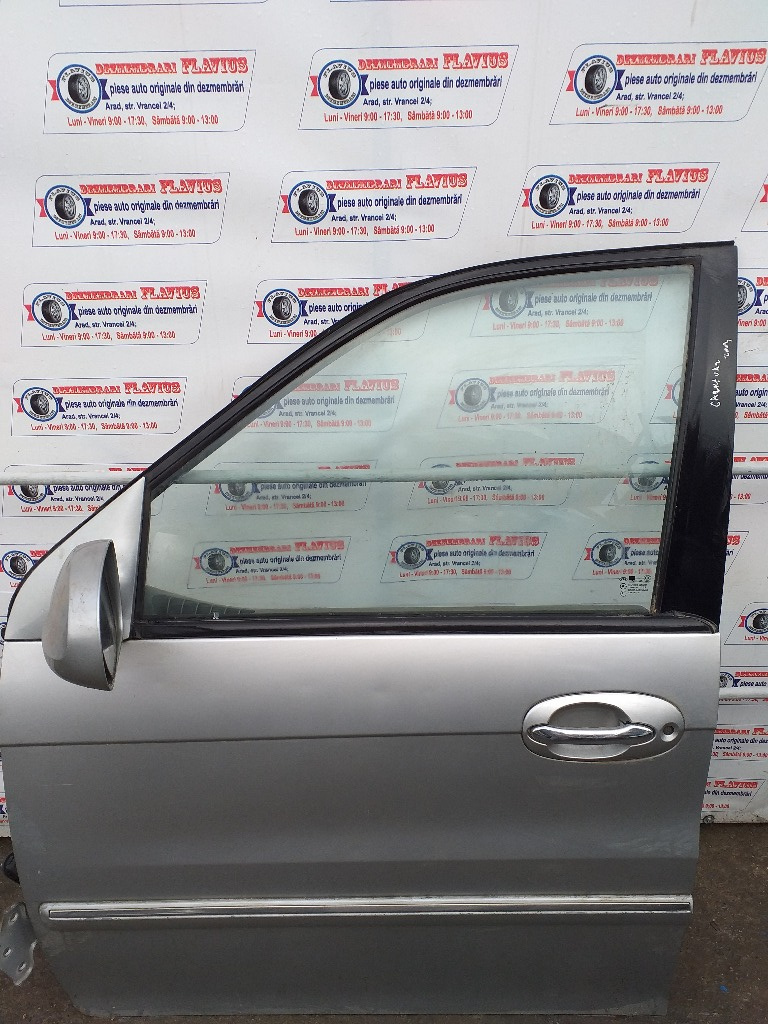 Portiera Fata Stanga Kia Carnival 2.9 crdi An 2003