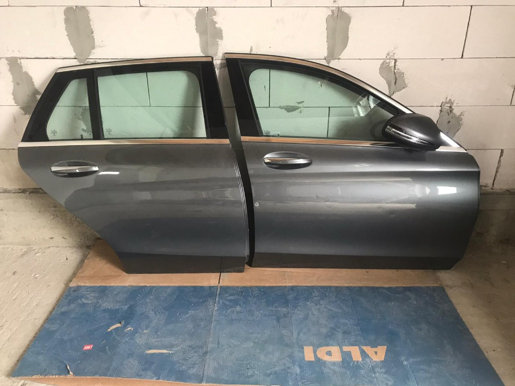 PORTIERA MERCEDES C CLASS W205 BREAK - VARIANT 2014-2018 FATA SPATE DREAPTA