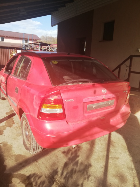 Portiera rosie , usa fata sau spate Opel