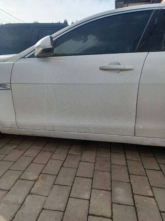 Portiera stanga față jaguar xe 2015