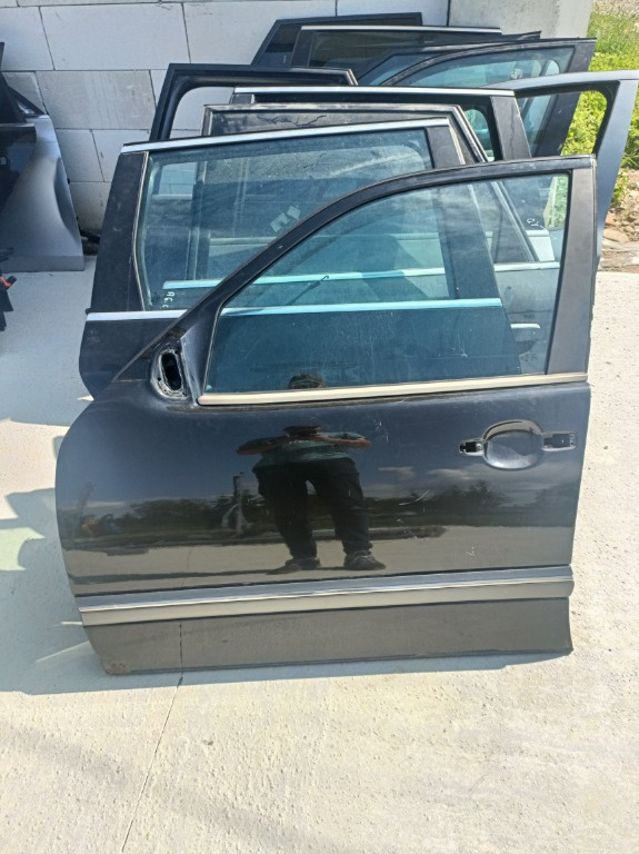 Portiera stanga fata mercedes e class w210