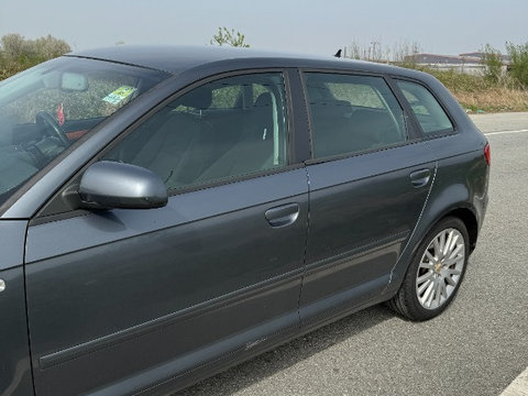 Portiera stanga spate Audi A3 8P Facelift din 2008 LX7Z