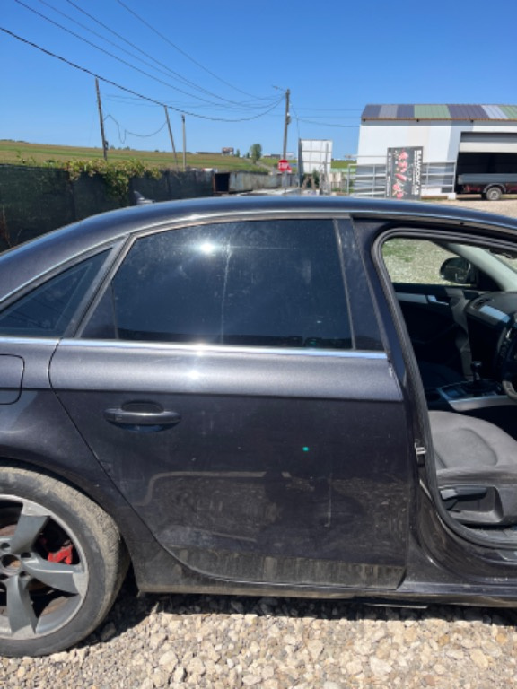 Portiera ușa dreapta spate Audi A4 B8 sedan LZ7L 2007-2016 completa